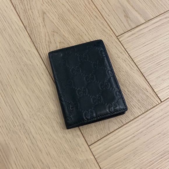 Gucci Wallet - Picture 1 of 2